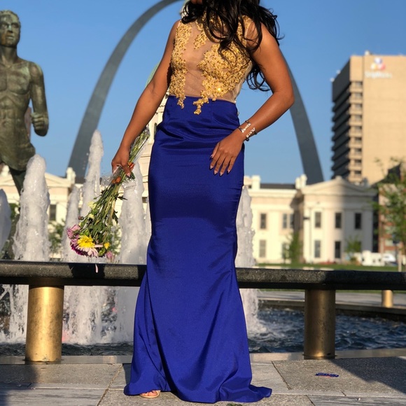 Dresses & Skirts - Prom Dress